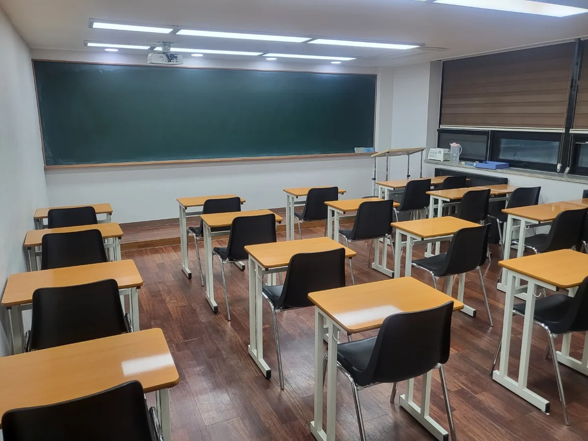 파주시 동패동 어린이집 과학실 장비 주변 정밀 위생청소 사례 - 행진크린